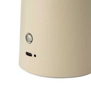 https://design-led.fr/nl/ Faye Tafellamp Beige 4,3W 2700k oplaadbaar 99,00 € 84,15 € 2420155009