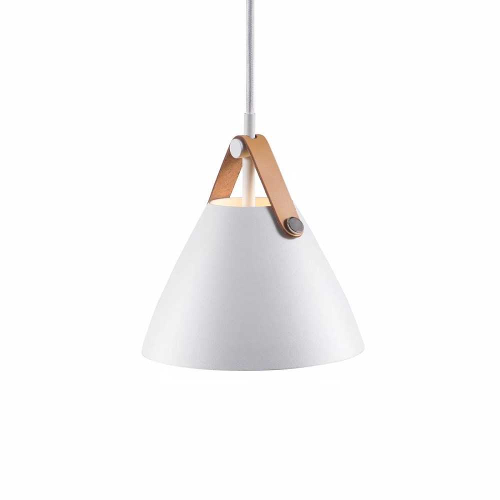 https://design-led.fr/fr/ Strap 16 Suspension Blanc GU10 84303001 129,00 € 109,65 €