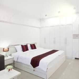 https://design-led.fr/fr/ Support plafond orientable IVRI Ø92 blanc 26736 6,00 € 5,10 € 26736
