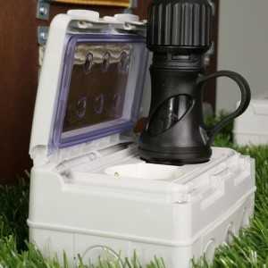 https://discount-led.fr/gb/ Black Schuko plug with collar 16A 250V IP44 9,50 € 7,41 € 80052