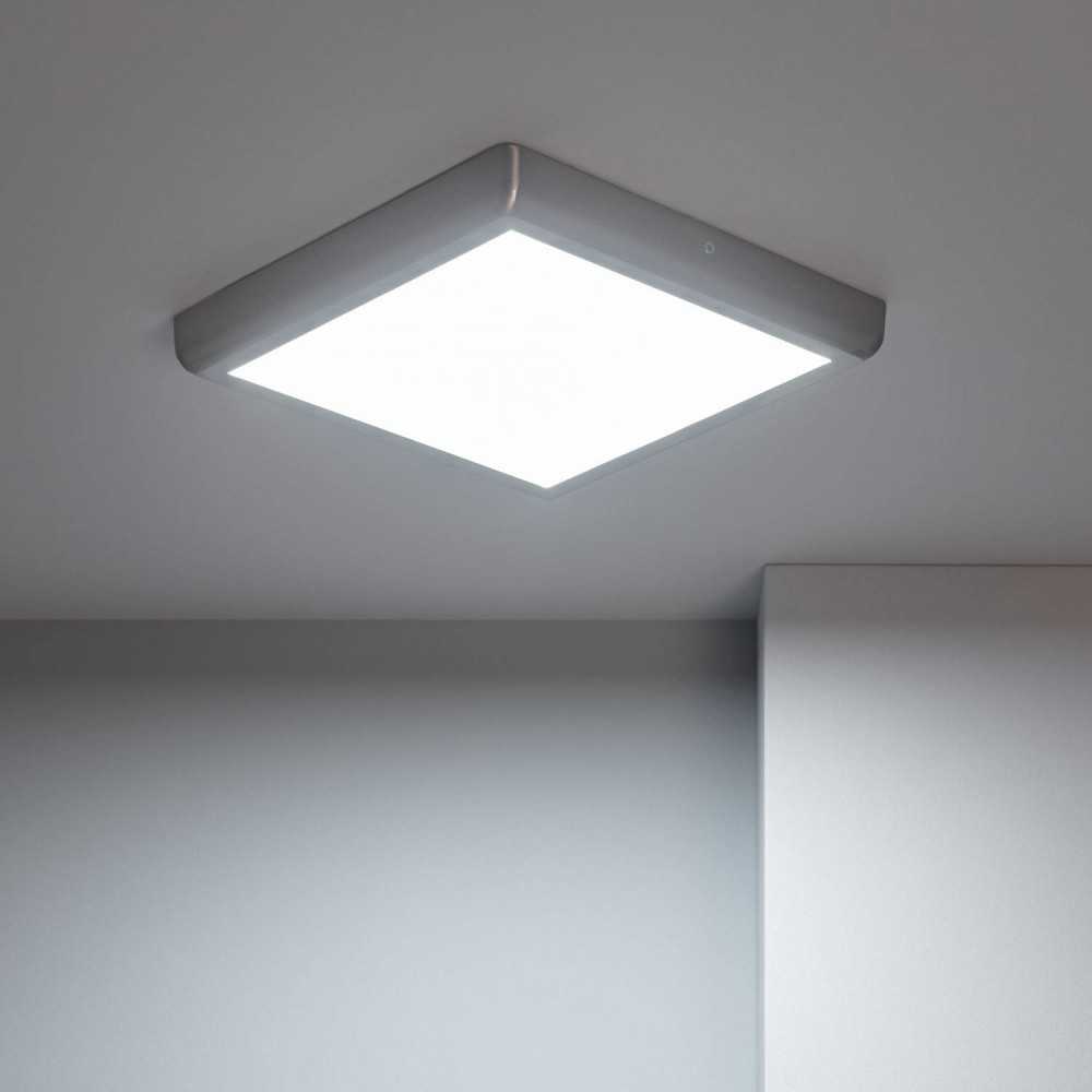 https://design-led.fr/es/ Plafón LED cuadrado de superficie Plata 24w 3000k CO2132 34,90 € 24,43 € -30%