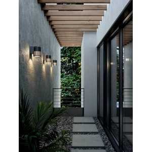 https://design-led.fr/es/ Aplique de pared Aludra E27 Negro IP54 119,90 € 101,92 € 2118011203