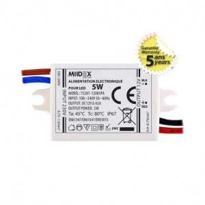 https://design-led.fr/es/ Fuente de alimentación para LED 5W 12V CC 13,00 € 11,05 € 75281