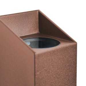 https://design-led.fr/gb/ Nico Square 22 Wall light Rust colour 2 X GU10 IP54 44,00 € 37,40 € 2218221009