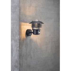 https://design-led.fr/it/ Vejers Sensor Applique murale Noir E27 IP54 94,00 € 79,90 € 25101003